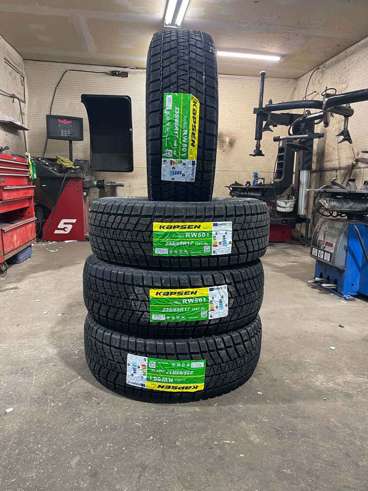 A set of Kapsen IceMax RW501 winter tires in 235/65R17 at Techtire, Ottawa